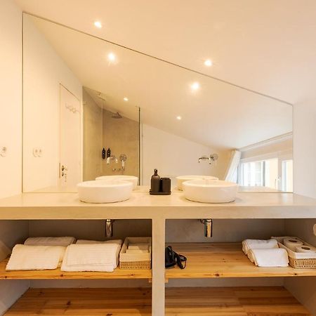 The Yellow House Spacious Duplex In Prazeres District Lisboa المظهر الخارجي الصورة