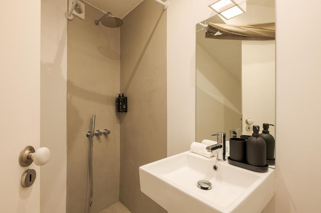 The Yellow House Spacious Duplex In Prazeres District Lisboa المظهر الخارجي الصورة