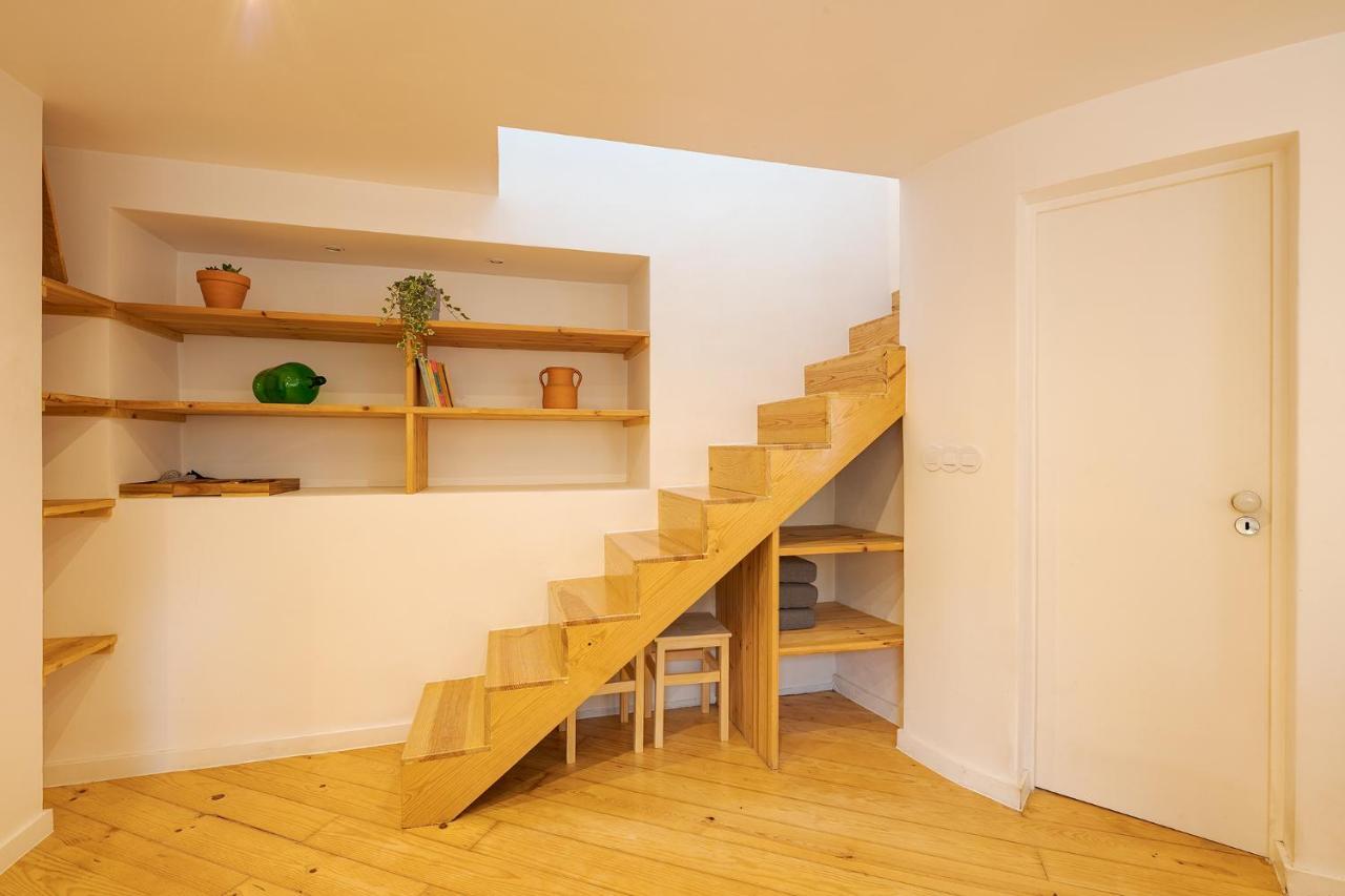 The Yellow House Spacious Duplex In Prazeres District Lisboa المظهر الخارجي الصورة